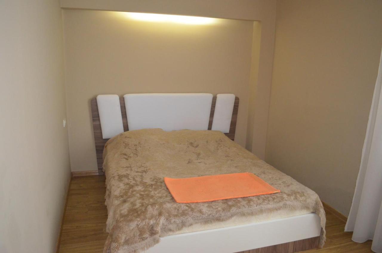 Apartment On Rustaveli Батуми Экстерьер фото